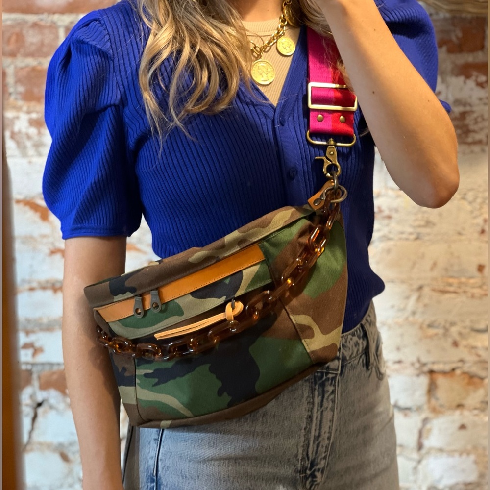 Parker Thatch Camo Sling Bag W/ Strap